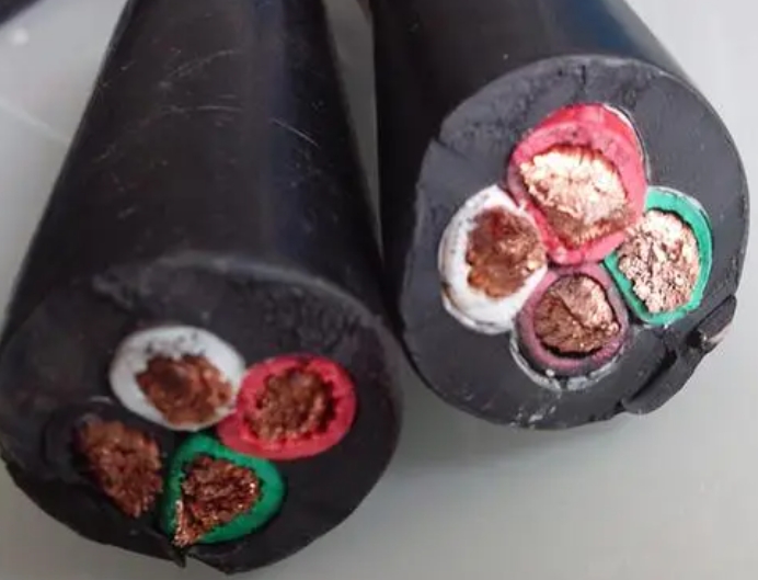 南粵電纜將為大家詳細(xì)介紹一些常見的電線規(guī)格.jpg 南粵電纜將為大家詳細(xì)介紹一些常見的電線規(guī)格.jpg